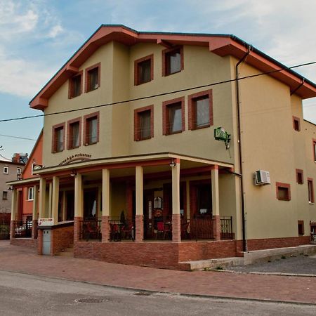 Penzion Kozak B&B Sebedražie Екстериор снимка